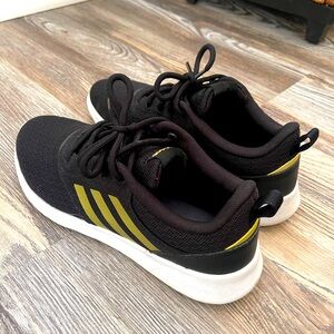 Adidas QT Racer 2.0 Women's Running Shoes Sneakers Black Metallic Gold